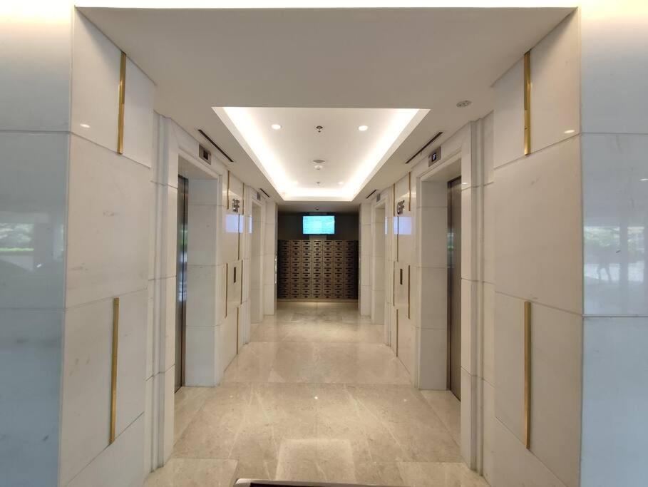 Pik Family 2 Bedroom, 5 Beds & Balcony Best View 자카르타 외부 사진